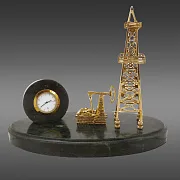 Часы с нефтяной вышкой и качалкой в подарок — фотография 2