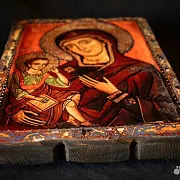 Икона Богоматери "Одигитрия" с подтавкой в подарок — фотография 4