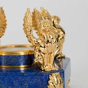 Компас «Грифоны» из лазурита с бронзой — красивый подарок — фотография 2