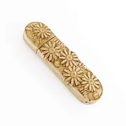 Деревянная флешка «Ромашки» — красивый подарок — фотография 5