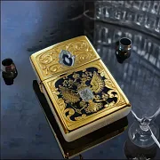 На память: Сувенирная зажигалка Zippo "Герб" — фотография 1