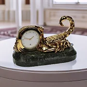 Подарочные настольные часы «Скорпион» из бронзы и змеевика — фотография 1