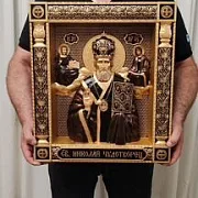 Подарочная резная Икона Николай Чудотворец — фотография 4